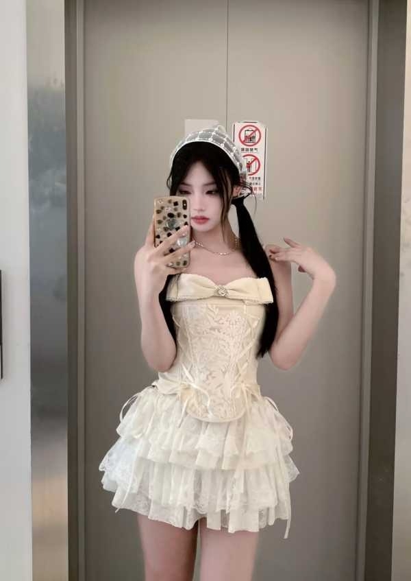 女神新人下海服务-璐璐
