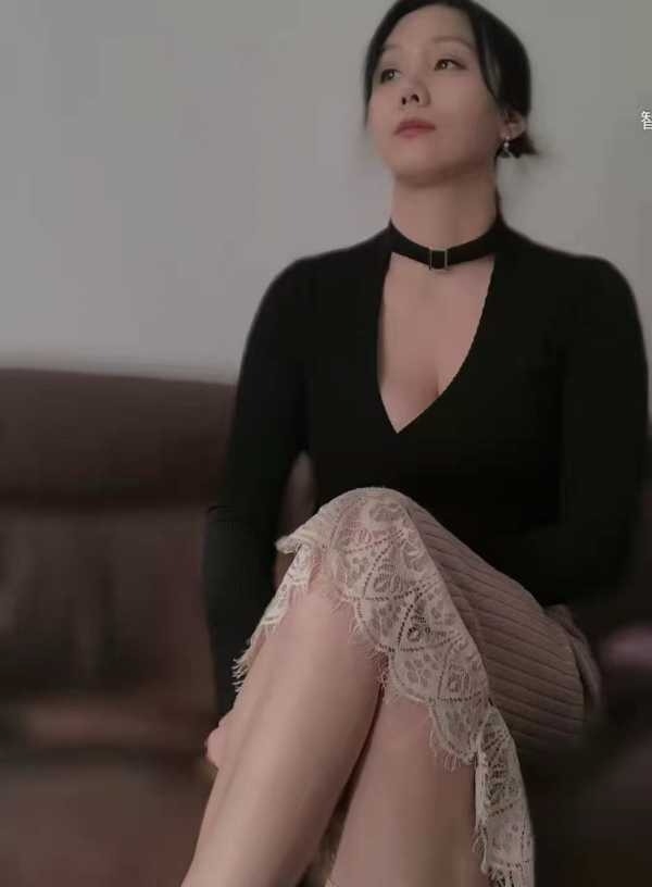 南海新人风骚胸大诱惑兼职-瑜伽老师