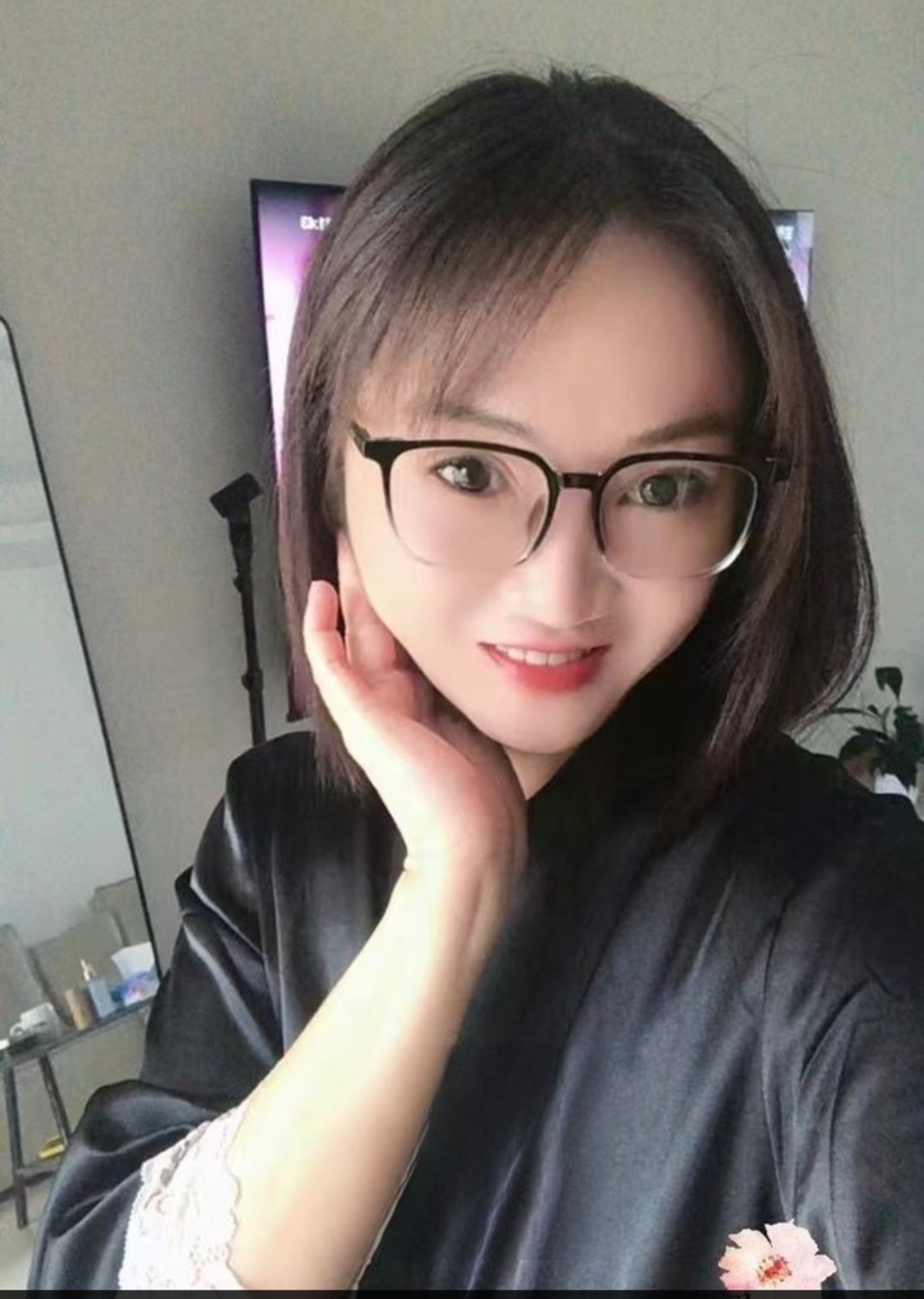 开发区大胸水嫩辣妹