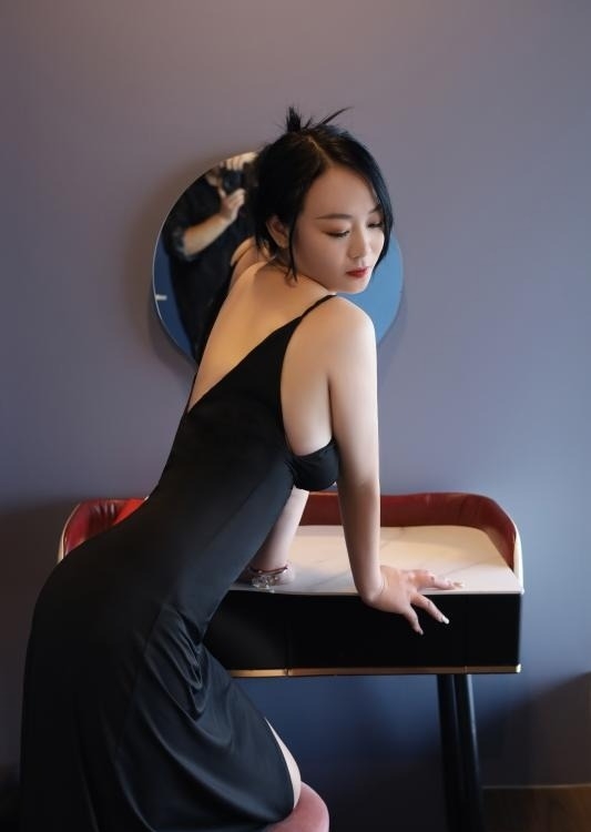 丰乳肉臀少妇
