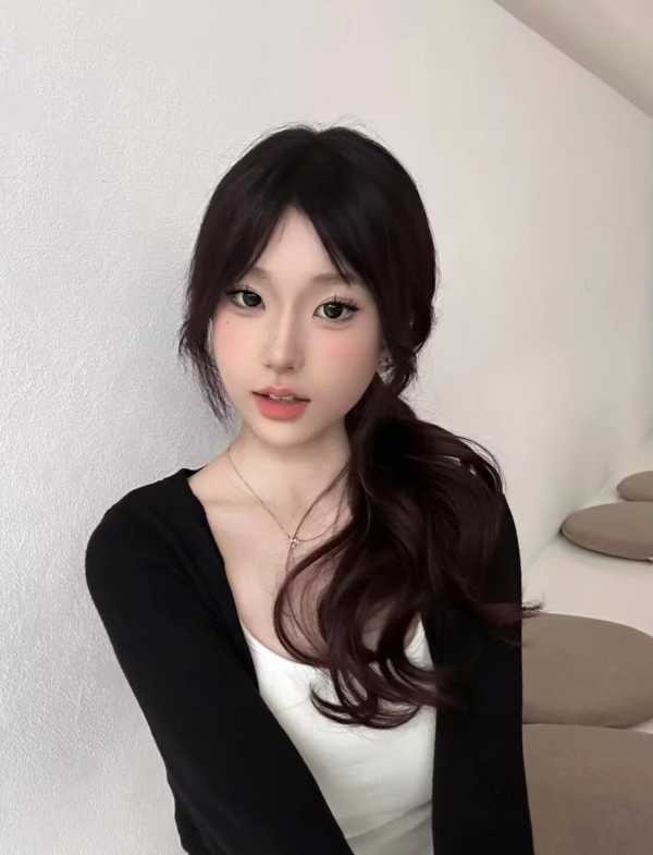 中山市00后粉嫩妹妹-满满